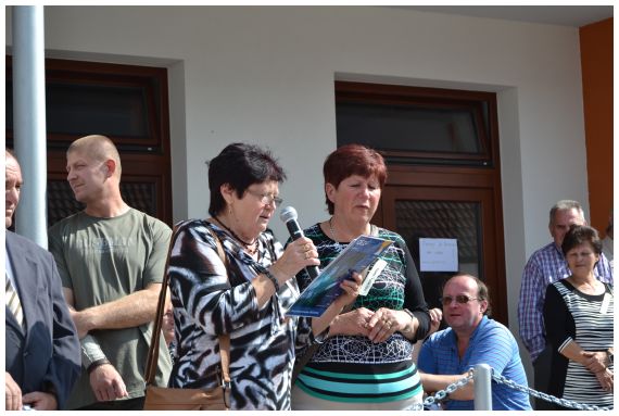 v obr pomáhali se setkáním