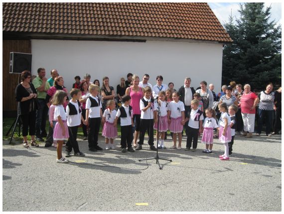 v obr slavnostní zahájení
