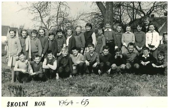 v obr Školní fotka 1964-65