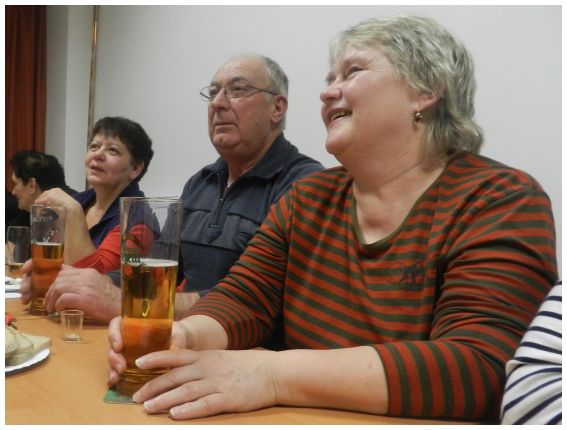 v obr pomáhali se setkáním