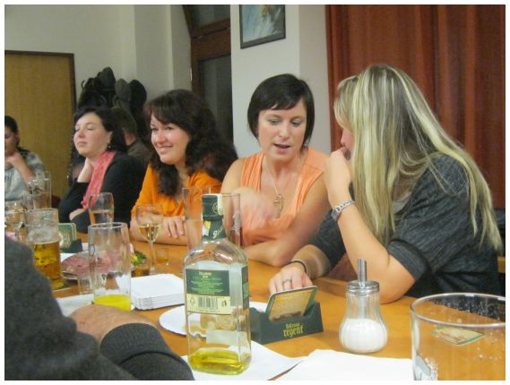 v obr pomáhali se setkáním